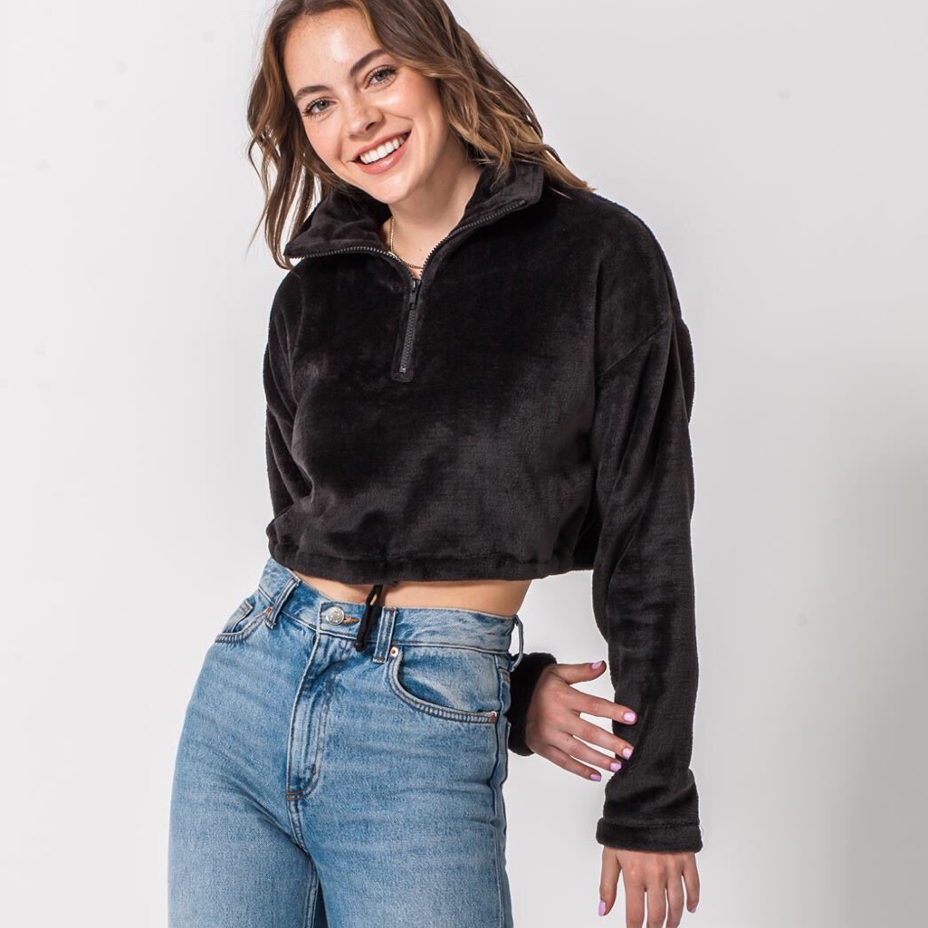4 Left Black Crop Fleece Sweater 4 Left Black Crop Fleece Sweater
